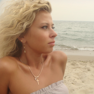 Young woman looking for man photo