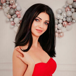 Elegant Olya